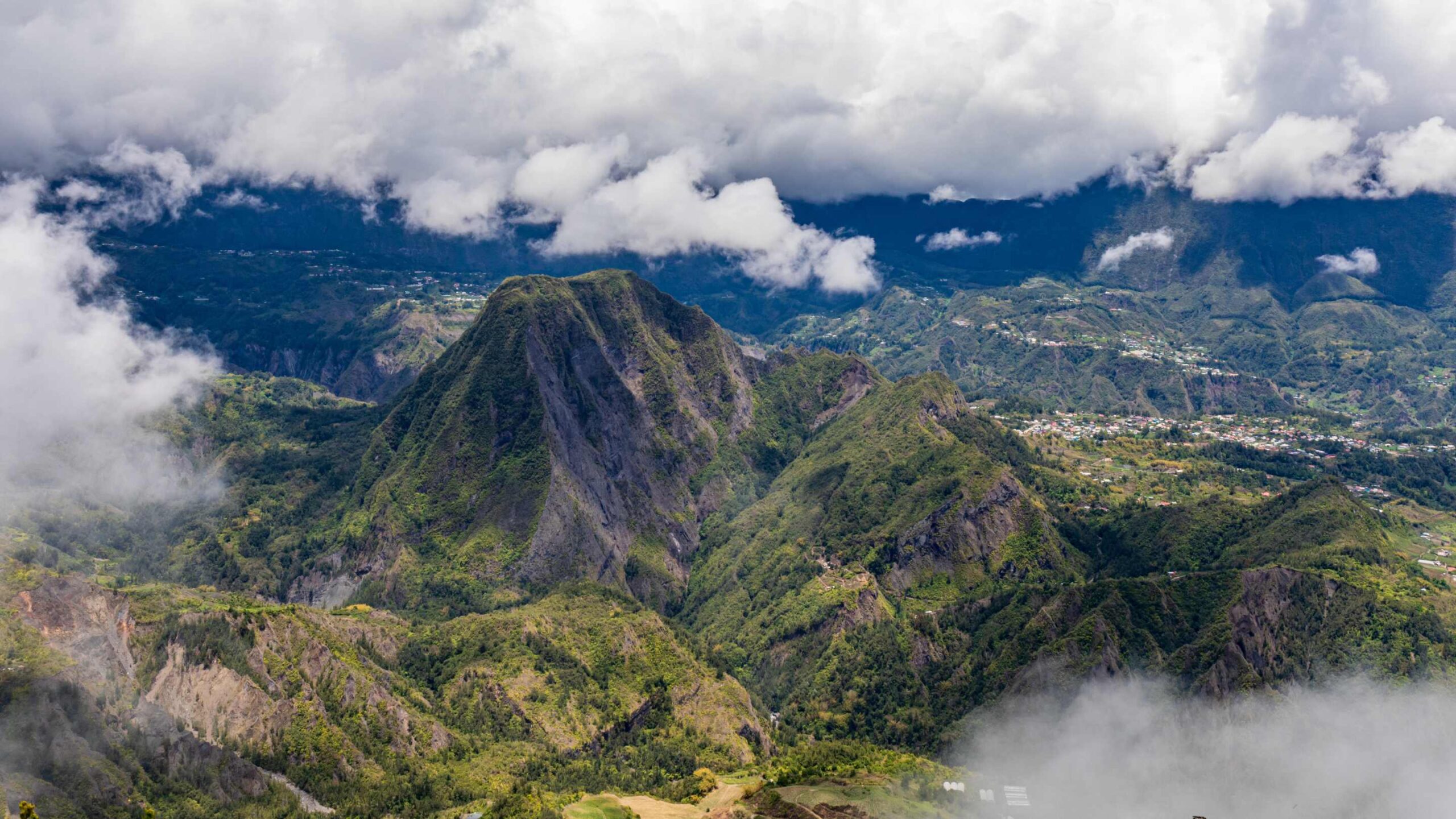 Reunion, Las Belouve