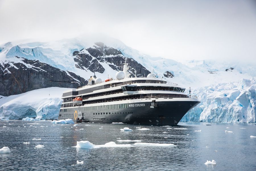 Quark - rejs ekspedycyjny