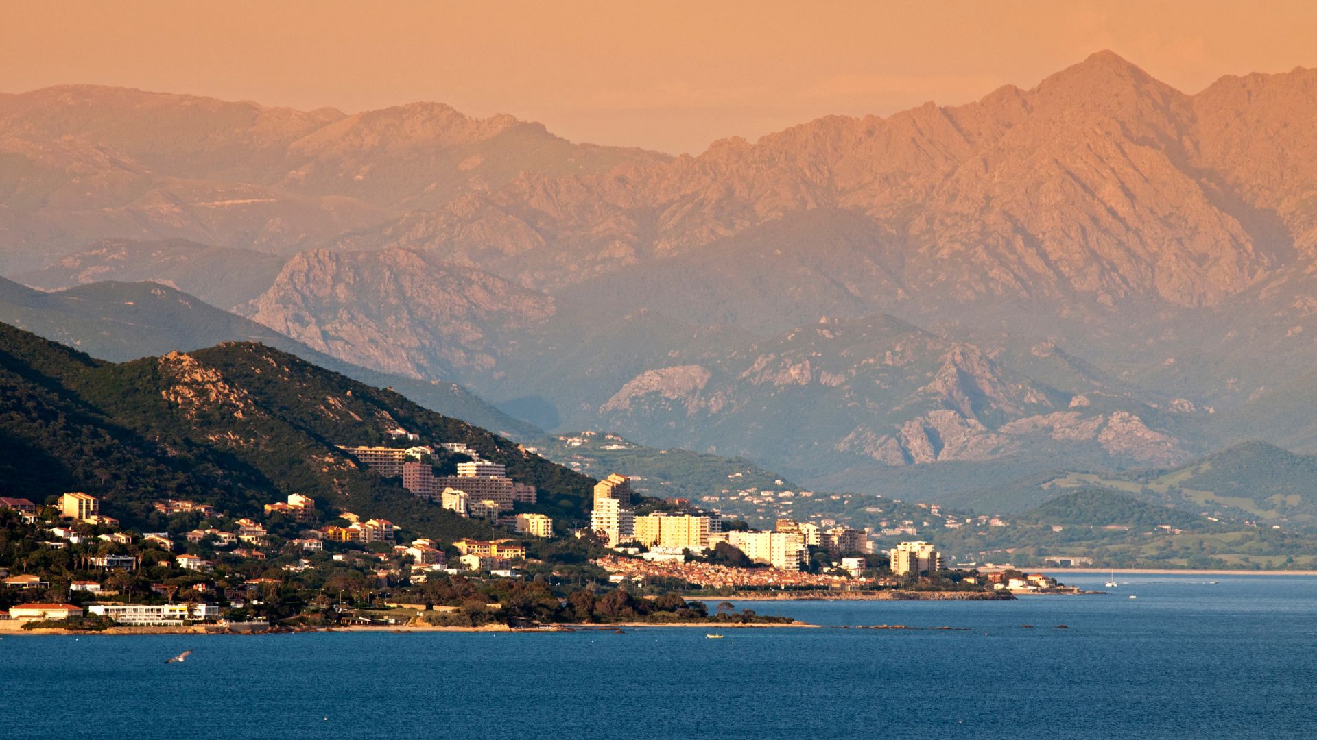 Korsyka oferta, Korsyka wycieczka, Korsyka wakacje